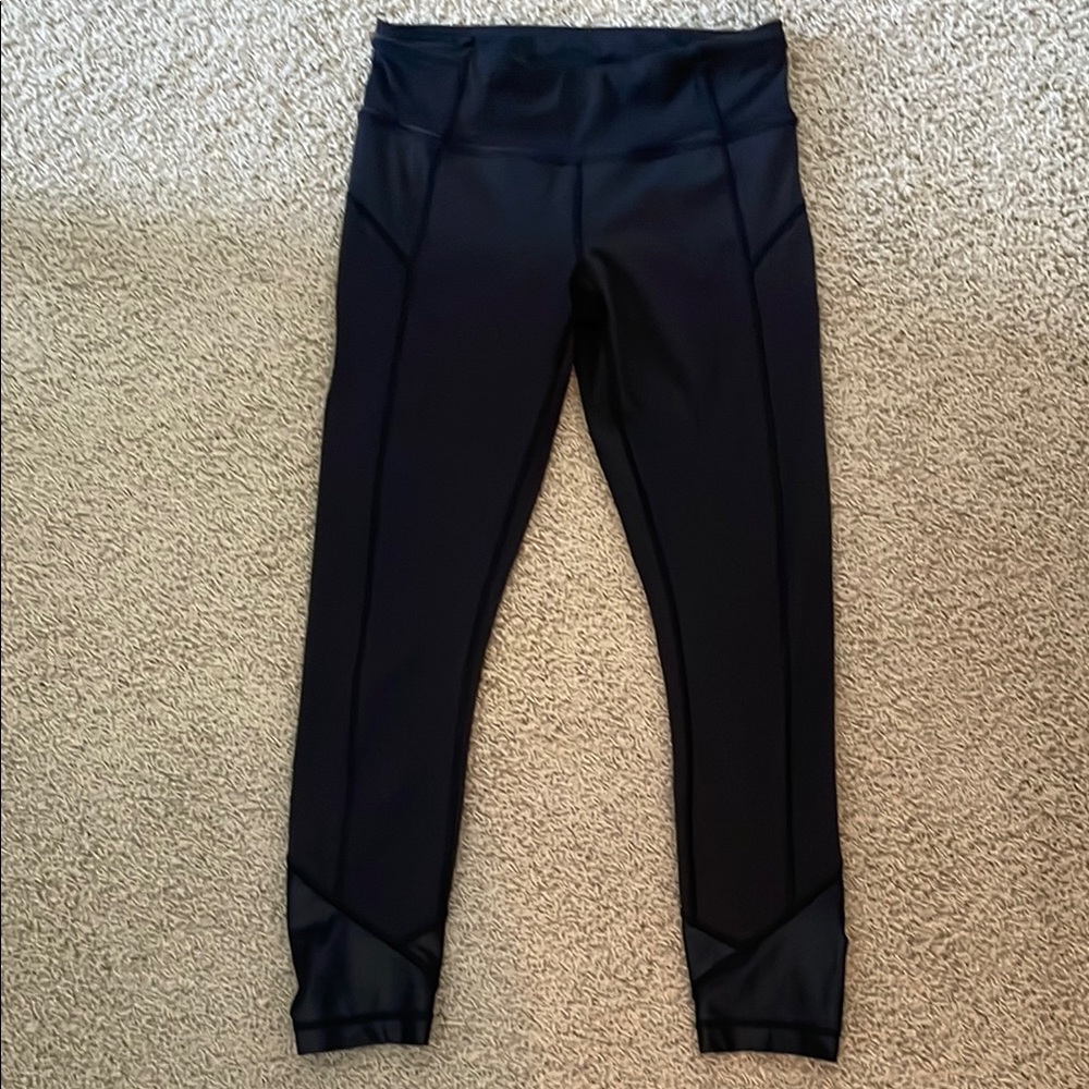 Lululemon Black mid-rise Leggings